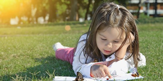 Kebiasaan Membaca Sejak Bayi Bisa Buat Anak Jadi Lebih Cerdas