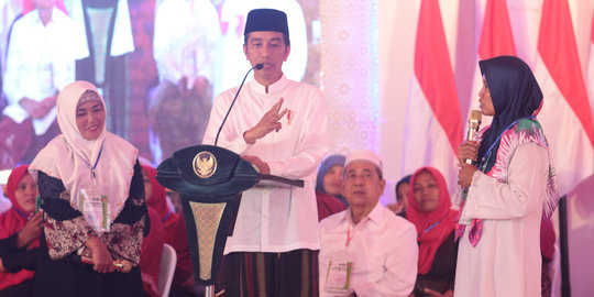 Jokowi Minta ASN Cermat Kelola Tunjangan Hari Tua