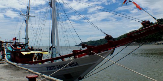 Ekspedisi Nusantara Kapal Pinisi Nusa Bakti
