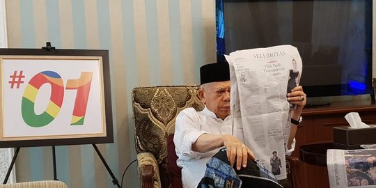 Ma'ruf Amin Baca Koran dan Bermain dengan Cucu Isi Waktu Jelang Debat Pilpres