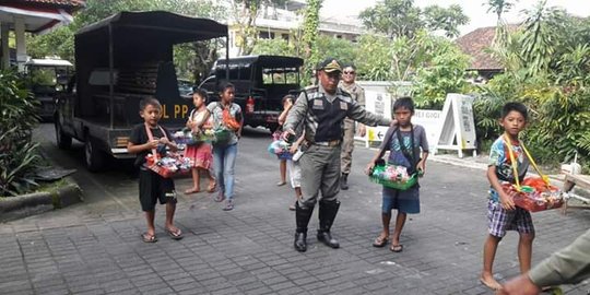Pedagang Asongan Didominasi Anak-anak di Denpasar Semakin Marak