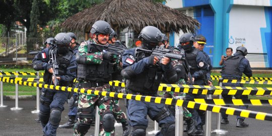 mengupas pasukan elite tni yang disiapkan perang kota sikat teroris