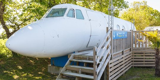 Saat Bangkai Pesawat Jumbo Jet Disulap Jadi Hotel nan Nyaman