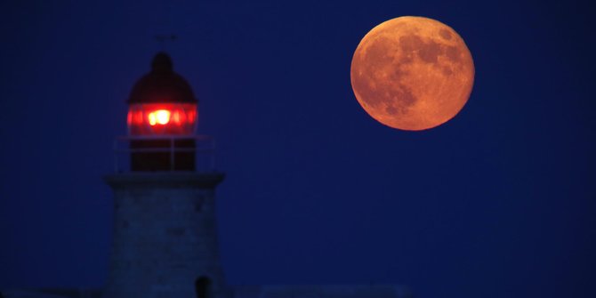 Fenomena Supermoon, BMKG Pantau Adanya Pasang Air Laut 4 Hari Kedepan