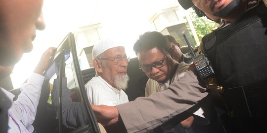 Kubu Prabowo Nilai Pembebasan Abu Bakar Ba'asyir Berbau Politis