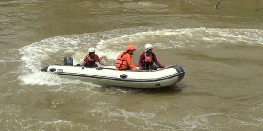 Kapal Penyeberangan Karam di Sungai Kapuas, 12 orang hilang dan 1 tewas