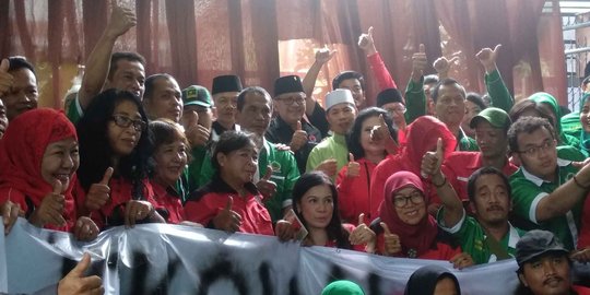 Hasto Singgung Sikap Prabowo soal Palestina saat Bertandang ke Rumah Pimpinan PPP