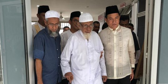 Cinta Tanah Air Abu Bakar Ba'asyir Tak Harus Diikat Lewat Secarik Kertas