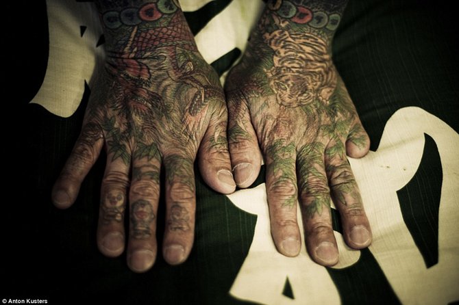 ilustrasi yakuza