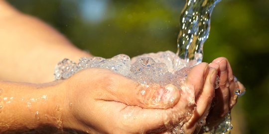 Anies Mau Kebijakan Swastanisasi Air Tak Rugikan Rakyat
