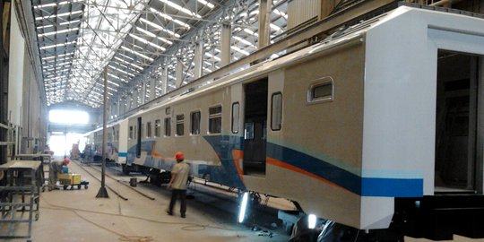 Jokowi: Ratusan Gerbong Kereta Api Buatan Indonesia Rutin Lintasi Rel Bangladesh