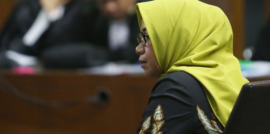 Eni Saragih Ngaku Terima Sgd 10 Ribu Sudah Dikembalikan Ke Kpk Merdeka Com