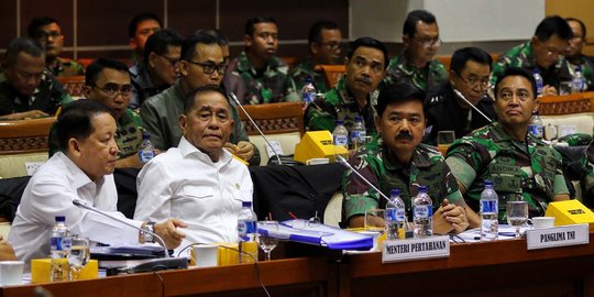 Komisi I DPR Gelar Raker Bersama Menhan dan Panglima TNI