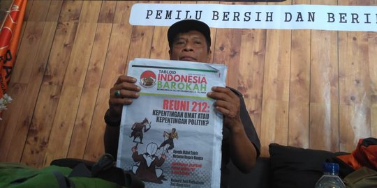 12 Masjid di Bekasi Terima Kiriman Tabloid Indonesia Barokah