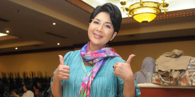 Tak Menyerah, 8 Artis Indonesia ini Mampu Taklukkan Kanker