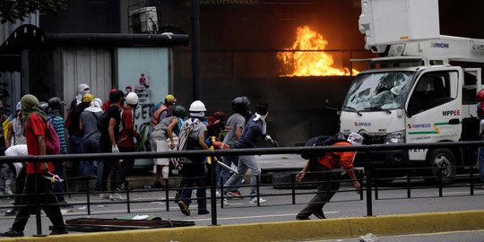 Meraba Kemungkinan AS Kerahkan Operasi Militer di Venezuela