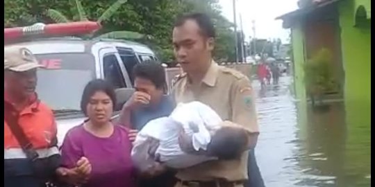 Terpeleset Dalam Genangan Banjir, Balita di Kudus Tewas Tenggelam