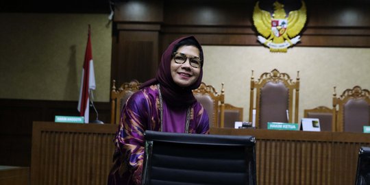 Mantan Dirut PT Pertamina, Karen G Agustiawan Jalani Sidang Dakwaan