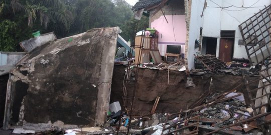 Banjir Sungai Pete di Sleman, Satu Rumah Roboh