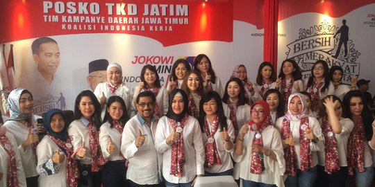 TKD Jokowi-Ma'ruf Kerahkan Istri Gaet Pemilih Perempuan di Jatim