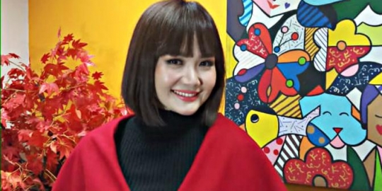 Sambut Imlek, Alena Wu Rilis Single Cherry Blossom