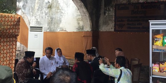 Jokowi dan Iriana Ngopi Santai di Benteng Van den Bosch Ngawi