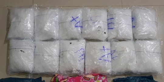 Gerebek Rumah Warga Kutai Kartanegara, Polisi Temukan 12 Kg Sabu