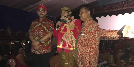 Politisi PDIP Ini Kampanyekan Jokowi Lewat Pergelaran Wayang