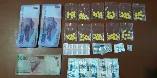 Polisi Amankan Ratusan Obat Tanpa Izin di Banjarmasin