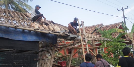 Angin Puting Beliung Rusak 19 Rumah di Indramayu