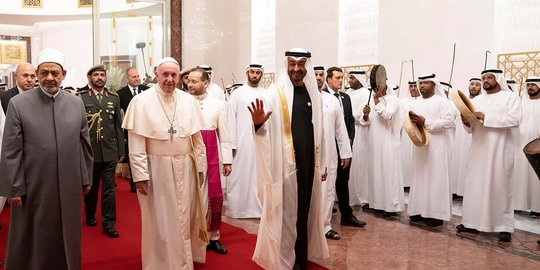Kunjungan Bersejarah Paus Fransiskus di Semenanjung Arab