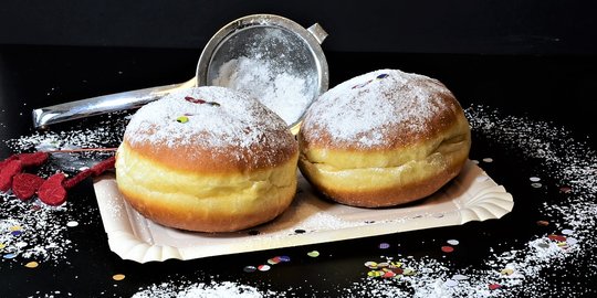 Resep Donat Pisang Empuk, Mengembang, dan Wangi