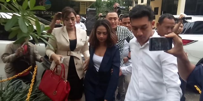 Pengacara Ajukan Permohonan Vanessa Angel jadi Tahanan Kota