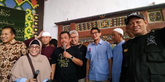 Dihadapan Pengusaha Batik, Sandi Pamer Kebersihan Program OK Oce