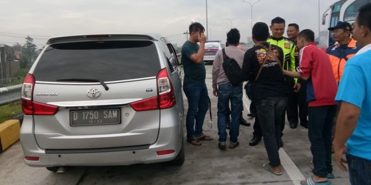 Tangkap Pembobol ATM, Bensin Mobil Polisi Habis Sampai Bikin Macet Tol Ngemplak