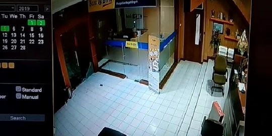 Misteri Pecahnya Kaca PN Depok