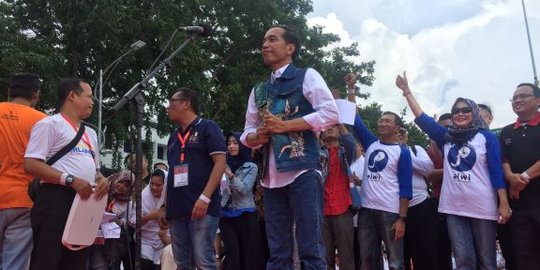 Gaya Menyerang Jokowi Jawab Fitnah dan Hoaks Masukan dari Relawan Pendukung
