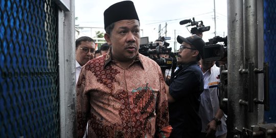 Fahri Hamzah Ungkap Penyebab Ahmad Dhani Batal Ditahan di Surabaya