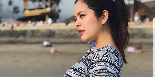 Unggah Foto Hamil, Mata Tasya Kamila Hilang Jadi Sorotan