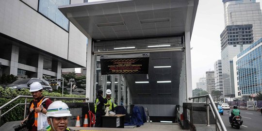 halte transjakarta dan stasiun kereta api rev1