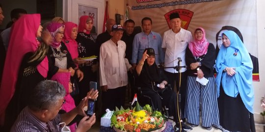 Resmikan Posko Relawan Prabowo, Rachmawati Terharu Perjuangan Emak-Emak