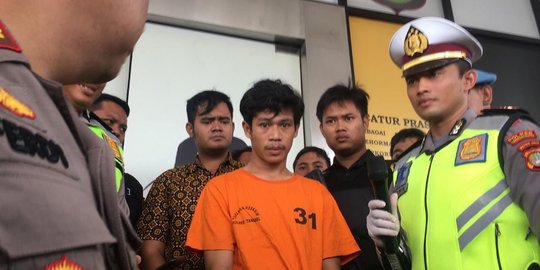 Berlinang Air Mata, Adi Saputra Pemotor Mengamuk di Tangsel Minta Maaf