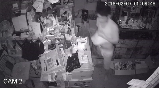 pemuda di kukar nekat bobol toko jam buat beli miras