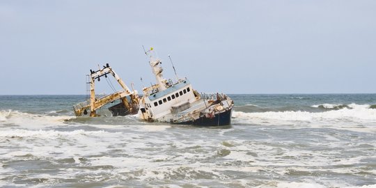 Tim SAR Berhasil Evakuasi Perahu Penumpang Yang Sempat Hilang di Muara Ocenep