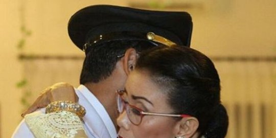 hari ibu dari sandi