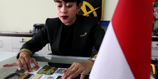 Harga Emas Hari ini Dibuka Menguat Rp 3.000 Menjadi Rp 667.000 per Gram