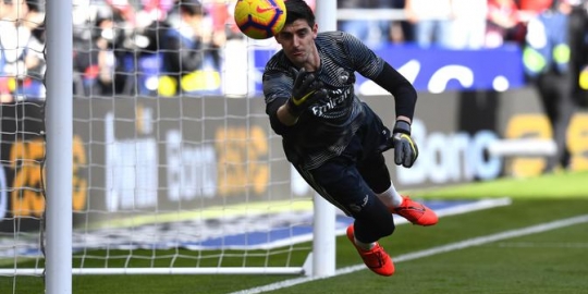 Ajax vs Real Madrid: Courtois Bidik Gelar Ke-14 Liga Champions