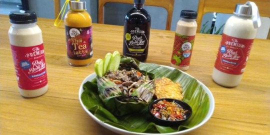 Ragam Kopi, Menu Vegetarian, dan Motor Dilan di Kafe RBOJ