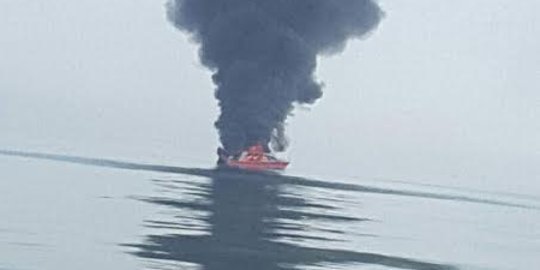 Kapal Nelayan Terbakar, Nakhoda dan ABK Hilang