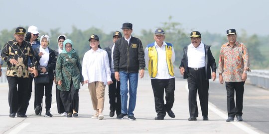 Campur Tangan Menteri Ekonomi di Belakang Jokowi